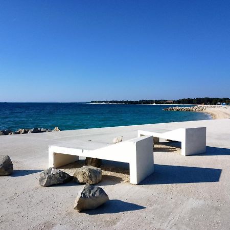 Abelia Sea View Apartment 普拉 外观 照片