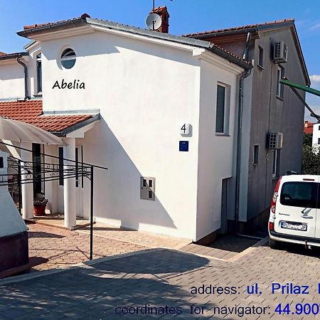 Abelia Sea View Apartment 普拉 外观 照片